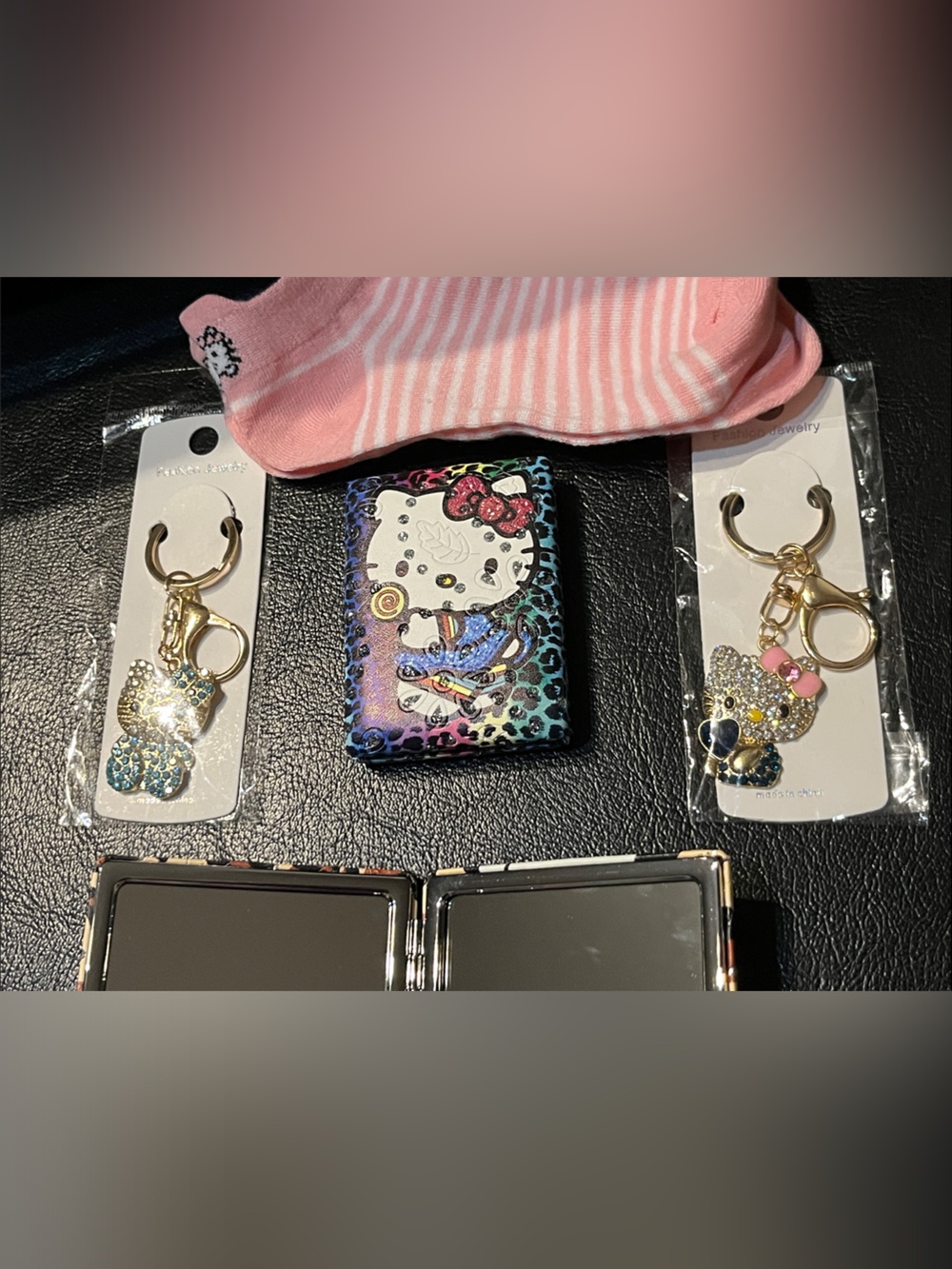Hello Kitty BUNDLE::Rainbow Leopard Mirror,2 keychains,Hello Kitty socks